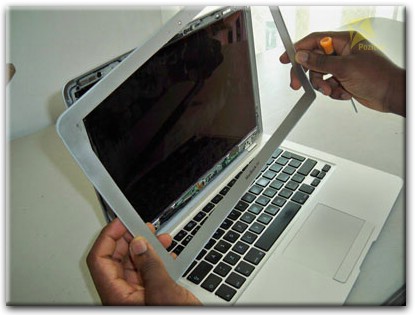 Замена экрана Apple MacBook в Азове